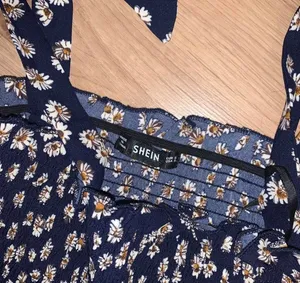 floral Crop Top thumbnail 2
