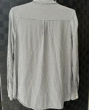 Gap Button-Up Women’s thumbnail 6