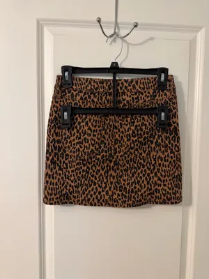 Celebrity Pink Cheetah Print Skirt, Sz 3/26 thumbnail 2