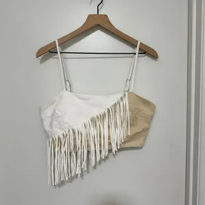 Le Lis Collection | Woman's Two Tone White Tan Ribbed Fringe Crop‎ Top, Size L thumbnail 4