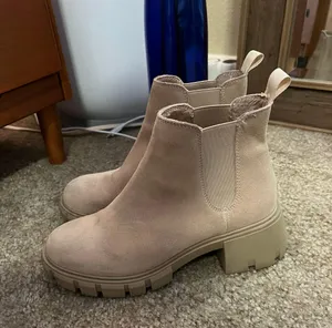 Chelsea Boots / Booties thumbnail 3