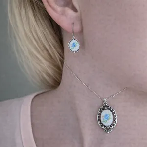 Craft Silver and White Earrings thumbnail 1