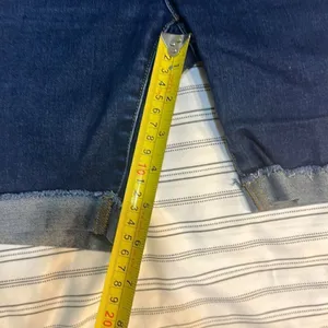 Wonder Nation Jean Shorts Size 8. Waist 26 inches thumbnail 5