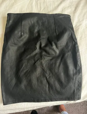 Leather Skirt thumbnail 1