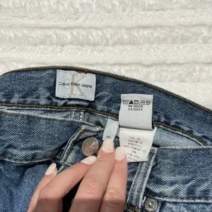 Calvin‎ Klein Jeans Vintage Mom Denim Size 10 thumbnail 6