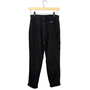Wrangler Vintage Black High Rise Straight Mom Jean Bareback No Butt Pocket Jeans thumbnail 4