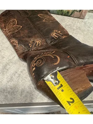 Circle G Western-style cowboy boots in distressed brown leather, size 9 thumbnail 9