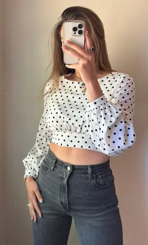 Revolve Top thumbnail 1
