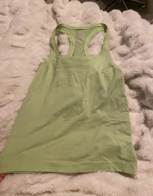 Green lululemon tank thumbnail 1