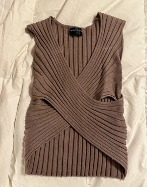 White Fox Boutique Top thumbnail 1