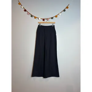 Old Navy Go-Dry PowerSoft black wide leg pants thumbnail 2
