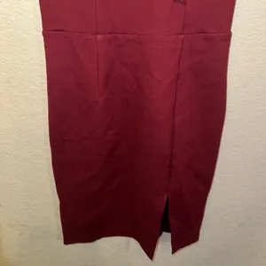 Lulus Large Burgundy Classic Glam Off The Shoulder Formal Bodycon Zip Up Dress thumbnail 5