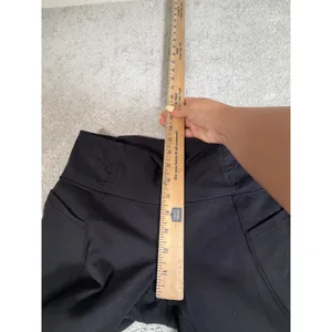 lululemon black leggings Size 8 ruched 25in Pockets thumbnail 9