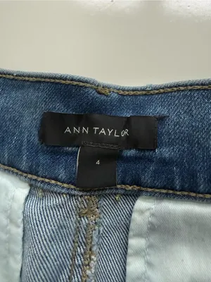 Ann Taylor The Trouser Wide Legged Jeans Size 4 thumbnail 6