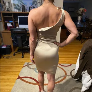 Cache gold one‎ shoulder dress size 2 thumbnail 2