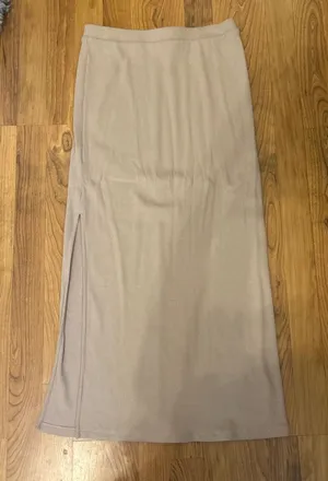 Old Navy Tan Ribbed Maxi Skirt  thumbnail 1