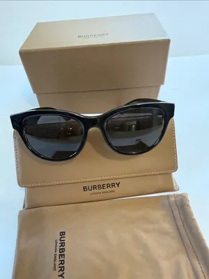 Burberry women’s Black Sunglasses with Brown Case and Pouch thumbnail 10