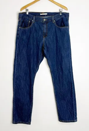 Levi’s Middy Straight Jeans Women’s Size 33 Dark Wash 100% Cotton thumbnail 1