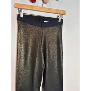 Nike Pro metallic gold and black logo leggings thumbnail 6