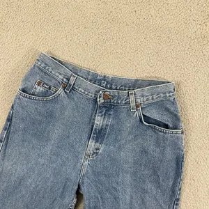 Vintage Lee Mom Jeans Women 14 Blue Medium Wash High Rise Tapered Leg Denim thumbnail 2