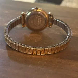 Vintage Timex gold tone stretch band diamond accent watch thumbnail 6
