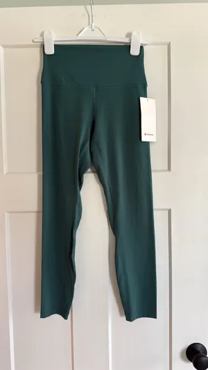 Lululemon Size 6 Align HR 25” Leggings thumbnail 3