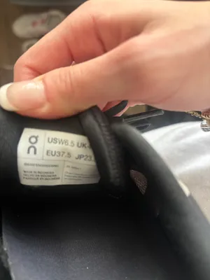 Running Shoes thumbnail 3