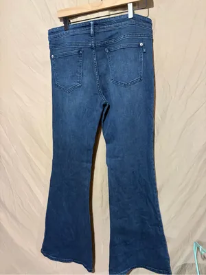 Pilcro flare jeans thumbnail 3