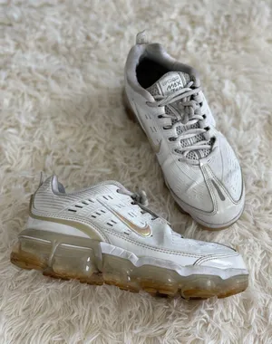 Nike Air VaporMax 2019 Women's Running Shoes White Gold CK9670-100 Size‎ US 8 thumbnail 1