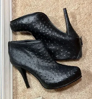Ankle Boots Size 10  thumbnail 1