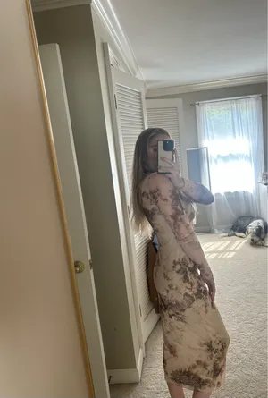 Pretty Little Thing Maxi Dress thumbnail 2
