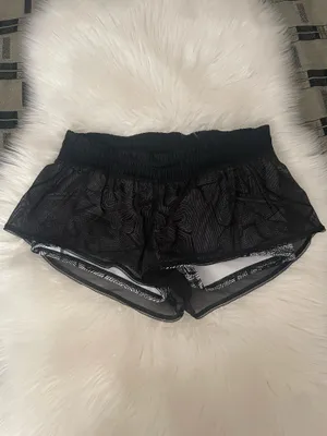 lululemon athletica Lululemon City Sky Run By Short Sz 10 In Black / Dottie Tribe White Black thumbnail 4