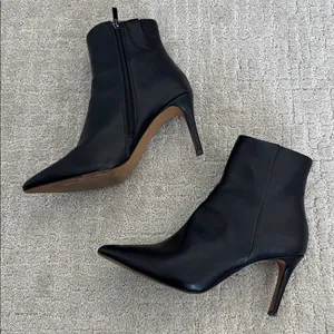 Steve Madden Black Pointy Toe Booties thumbnail 2