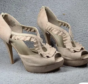 - Elle cream ruffle Victorian nude heels size 6.5 platform style y2k thumbnail 4