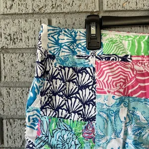 Lilly Pulitzer Walsh Shorts in Osterville Patch Colorful Patchwork Print Size 6 thumbnail 3
