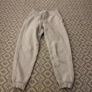 Lululemon joggers thumbnail 3
