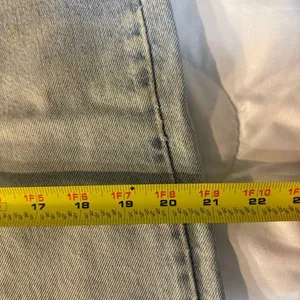Levi’s Vintage 961 Waist 28 inches Inseam 28 inches Light Wash Loose fit 1996 thumbnail 8