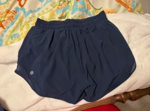 Lululemon hotty hot 4” thumbnail 2