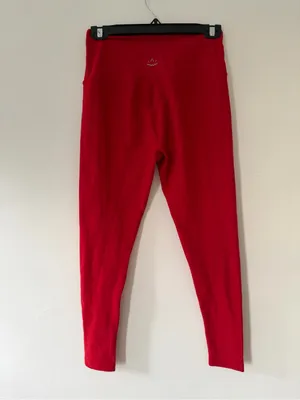 Beyond Yoga Spacedye Caught in the Midi High Waisted Leggings in Holly Red Large thumbnail 8