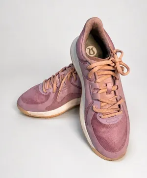Lululemon Strongfeel Train Running Shoes Women's Size 7.5 thumbnail 1