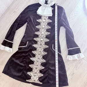 Renaissance / pirate midi dress costume elaborate English style dress velvet med thumbnail 6