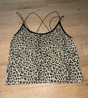 No Boundaries leopard print tank top thumbnail 1