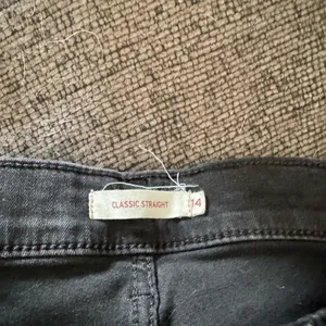 Levi's Signature by Levi Strauss Black Straight Leg Women’s Jeans thumbnail 2