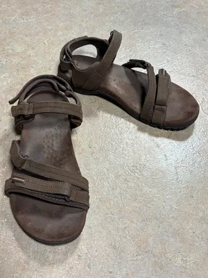 New Balance Maya Sandals Brown Nubuck Straps Comfort Arch Outdoor 9 thumbnail 2