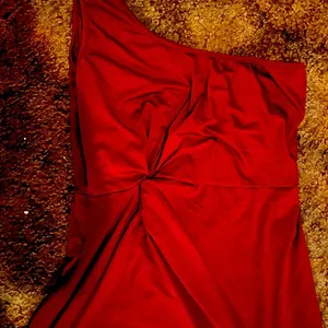 Shein . Size medium. Color is burgundy. thumbnail 1