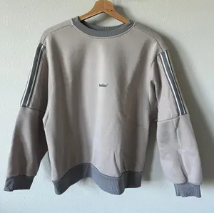 sweatshirt thumbnail 1