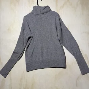 Old Navy SoSoft Womens Small Turtleneck Sweater Gray Taupe Ribbed Pullover thumbnail 6