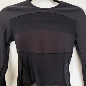 Edikted Black‎ Ribbed Long Sleeve Mesh Crop Top Size Medium thumbnail 2