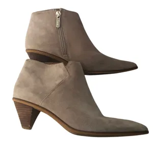 Franco Sarto Spectra Suede Booties 6.5 Tan Pointed Toe Quiet Luxury Fall thumbnail 5