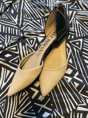 Sam & Libby Beige Pointed-Toe D'Orsay Flats with Black Heel thumbnail 4